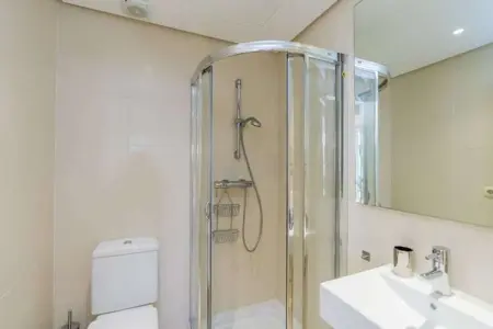 Modern 2-Bedroom Apartment - Alcazaba Lagoon (411), Appartement de vacances avec vue sur la lagune - Photo 19
