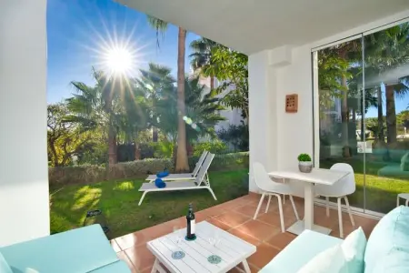 Stylish 2-Bed Apartment | Alcazaba Lagoon (303), Appartement de villégiature au bord du lagon - Photo 23