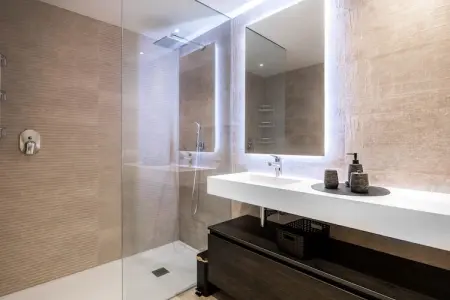 Stylish 3-Bed Apartment | Alcazaba Lagoon 1514, Complexe avec vue sur la montagne à Solenzara - Photo 19