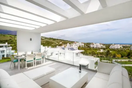 Stylish 3-Bed Apartment | Alcazaba Lagoon 1514, Complexe avec vue sur la montagne à Solenzara - Photo 23