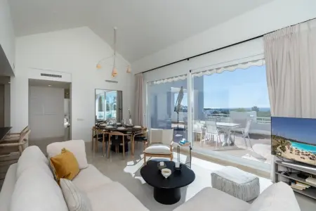 Exclusive 3-bed Penthouse Alcazaba Lagoon (321), Penthouse exclusif près de la lagune - Photo 12