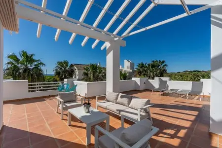 Exclusive 3-bed Penthouse Alcazaba Lagoon (321), Penthouse exclusif près de la lagune - Photo 23