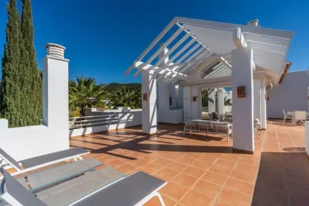 Exclusive 3-bed Penthouse Alcazaba Lagoon (321), Penthouse exclusif près de la lagune - Photo 25