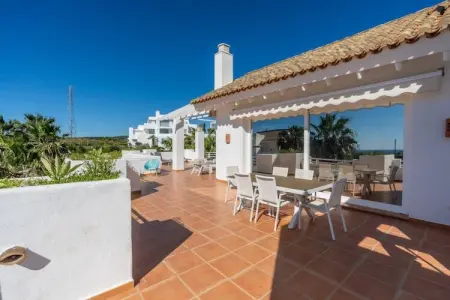 Exclusive 3-bed Penthouse Alcazaba Lagoon (321), Penthouse exclusif près de la lagune - Photo 27