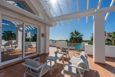 Exclusive 3-bed Penthouse Alcazaba Lagoon (321), Penthouse exclusif près de la lagune - Photo 31