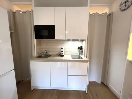 Charmant studio en résidence avec piscine 2 pers - Photo 3