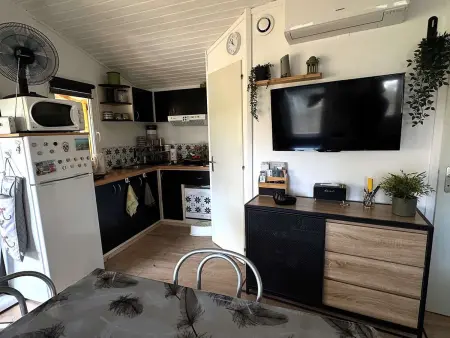 Chalet au calme, clim et parking - 4 pers., Chalet 4 personnes à Agde - Photo 2