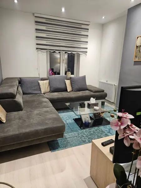 Appartement lumineux avec 2 chambres à Herstal, Appartement 3 personnes à Herstal - Photo 1