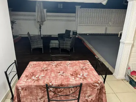 Charmant appartement avec terrasse à Sainte-Rose 60 m² - Photo 2