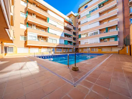 Appartement spacieux près plage - 6 pers., Appartement 6 personnes à Pineda de Mar - Photo 2