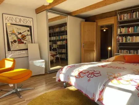 Chalet-Hausteil mit Garten im Dorfkern, Maison 4 personnes à Ringgenberg - Photo 3