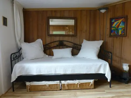 Chalet-Hausteil mit Garten im Dorfkern, Maison 4 personnes à Ringgenberg - Photo 9