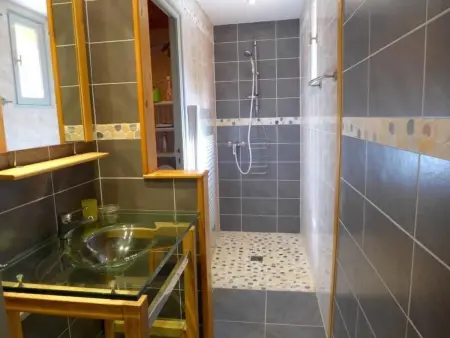 Charmantes Natursteinhaus mit Pool, Maison 6 personnes à Cesseras - Photo 11