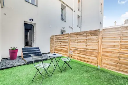 AA-18-14JUILLET, Studio 2 pièces avec patio près de Paris - Photo 25