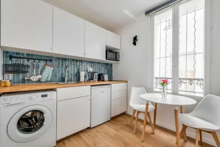 AA-18-14JUILLET, Studio 2 pièces avec patio près de Paris - Photo 39
