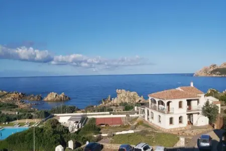 RESIDENCE BAIA SANTA REPARATA - THREE-ROOM APARTMENT 4 PAX WITH BALCONY SEA VIEW - TWO, Apartement avec vue sur mer et terrasse - Photo 2