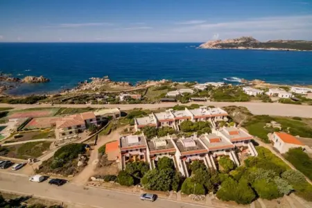 RESIDENCE BAIA SANTA REPARATA - APARTMENT 1 BEDROOM 2 PAX - BALCONY SEA VIEW B2VM, Apartement avec vue sur mer et terrasse - Photo 1