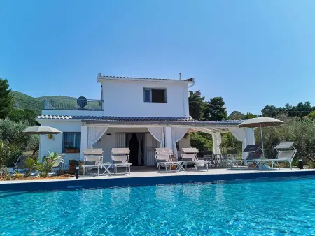 Charming Villa Antonella with pool and sea view, Maison 8 personnes à Castellammare del Golfo - Photo 30