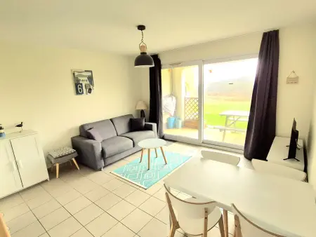 Studio au rez-de-chaussée avec terrasse dégagée - Photo 4