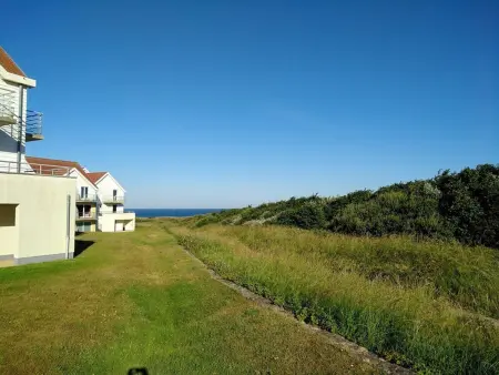 Studio au rez-de-chaussée avec terrasse dégagée - Photo 9