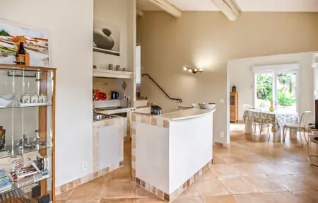 Maison avec piscine, Maison 5 personnes à Saint Saturnin lès Apt - Photo 4