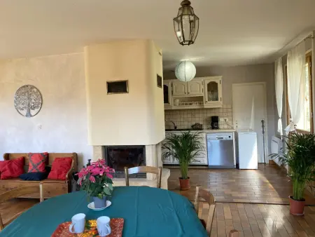 Grand chalet, parking, animaux admis - 11 pers. près de Vichy - Photo 6