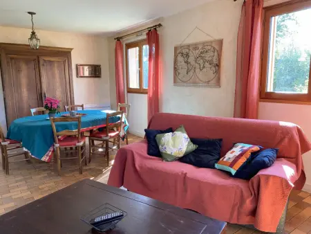 Grand chalet, parking, animaux admis - 11 pers. près de Vichy - Photo 9