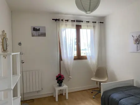 Grand chalet, parking, animaux admis - 11 pers. près de Vichy - Photo 15