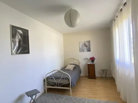 Grand chalet, parking, animaux admis - 11 pers. près de Vichy - Photo 17