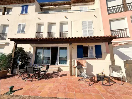 Appartement RDC 3 Chambres avec Terrasse - Port Grimaud - Photo 3