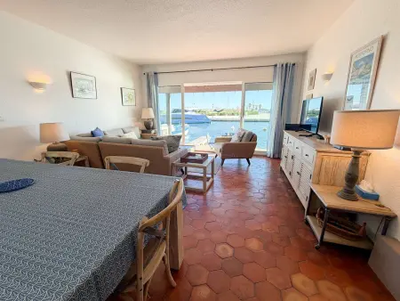 Appartement RDC 3 Chambres avec Terrasse - Port Grimaud - Photo 9