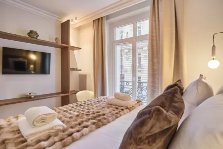 GRANDE ARMEE 16 1, Appartement luxueux climatisé Arc de Triomphe - Photo 8