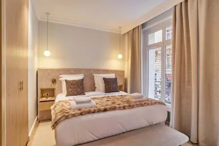 GRANDE ARMEE 16 1, Appartement luxueux climatisé Arc de Triomphe - Photo 10