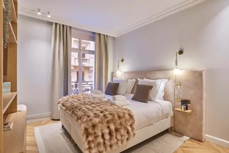 GRANDE ARMEE 16 2, Appartement luxueux climatisé Arc de Triomphe - Photo 5