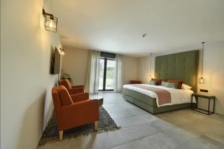 Durbuy Suites, Villa avec piscine et suites pour 12 personnes - Photo 10