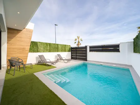Villa moderne avec piscine privée - 6 pers., Villa 6 personnes à Roda - Photo 3