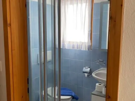 Ferienunterkunft für 3 Personen Sartons-Lenzerheide - Photo 6