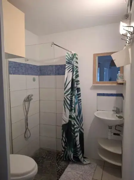 Studio convivial à Les Abymes, 25 m² avec terrasse - Photo 10