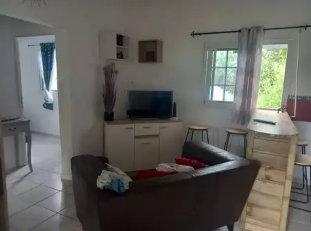 Maison accueillante à Les Abymes avec terrasse, Maison 4 personnes à Les Abymes - Photo 8