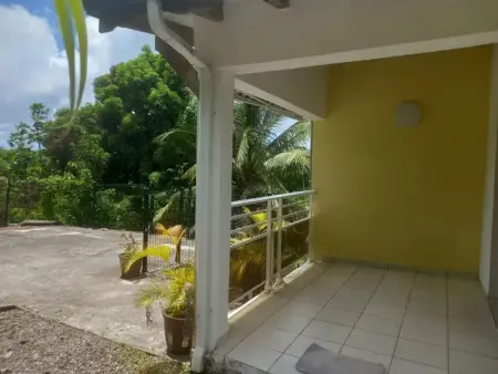 Maison accueillante à Les Abymes avec terrasse, Maison 4 personnes à Les Abymes - Photo 23