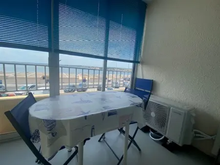 Appartement, animaux admis, clim - vue sur l'étang - Photo 8