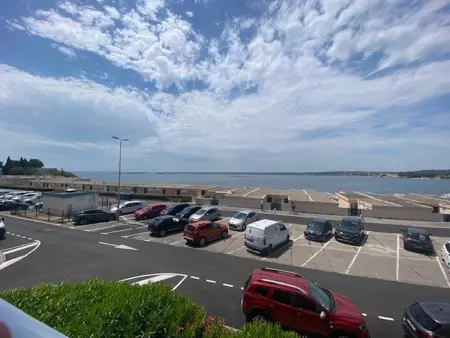 Appartement, animaux admis, clim - vue sur l'étang - Photo 9
