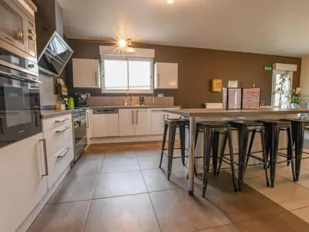 Maison avec piscine, animaux admis - 12 pers., Gite 12 personnes à Couvignon - Photo 9