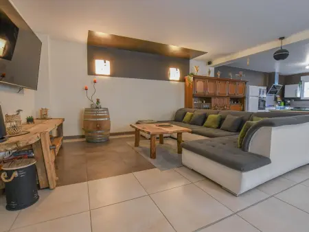 Maison avec piscine, animaux admis - 12 pers., Gite 12 personnes à Couvignon - Photo 10