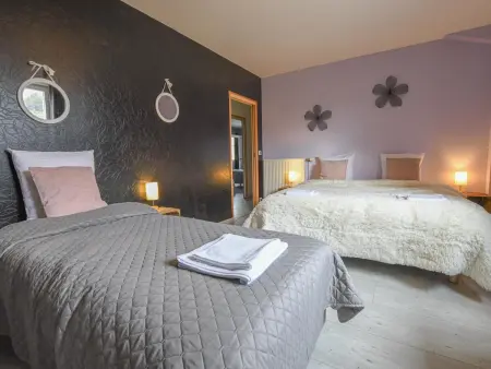 Maison avec piscine, animaux admis - 12 pers., Gite 12 personnes à Couvignon - Photo 14