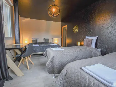 Maison avec piscine, animaux admis - 12 pers., Gite 12 personnes à Couvignon - Photo 16