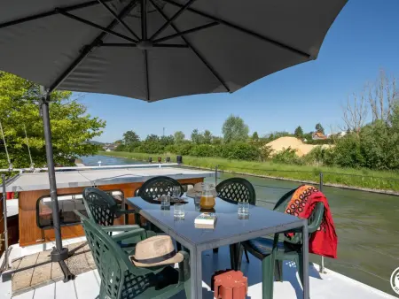 Péniche avec terrasse sur l'eau - 4 pers., Gite 4 personnes à Thourotte - Photo 1