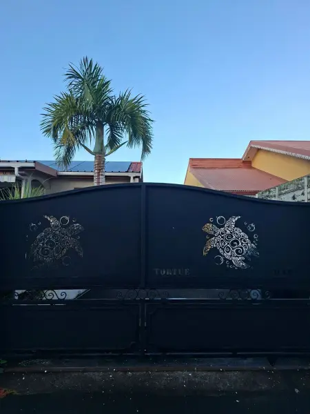 Villa charmante avec piscine privée à Saint-Benoît - Photo 32