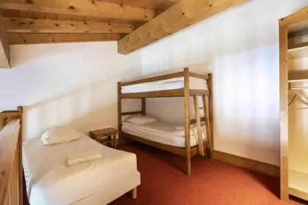 VALCENIS Chambre 5 personnes_C5, Espace familial premium pour cinq personnes - Photo 3