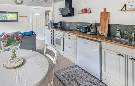 Maison avec piscine, Maison 2 personnes à Salavas - Photo 3